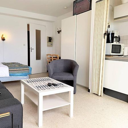 Studio Sur Plage Cavaliere Avec Terrasse, 1Er Etage, 2 Couchages - Fr-1-251-80 Le Lavandou Buitenkant foto
